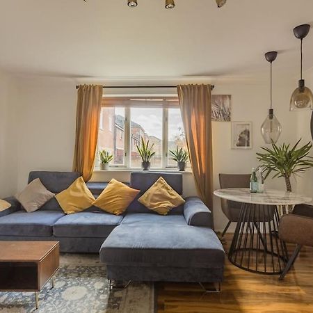 Bright &Spacious One Bedroom Flat Off Canary Wharf Лондон Екстер'єр фото