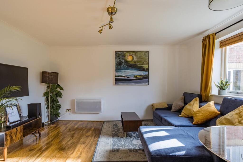 Bright &Spacious One Bedroom Flat Off Canary Wharf Лондон Екстер'єр фото